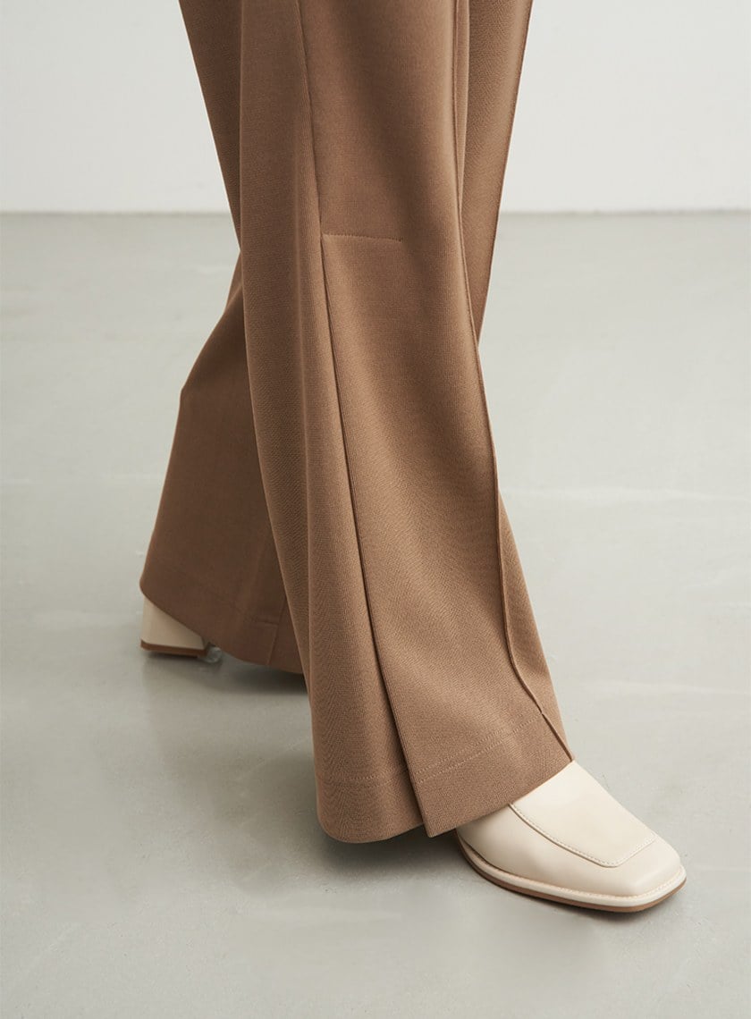 微喇叭休閒直筒褲